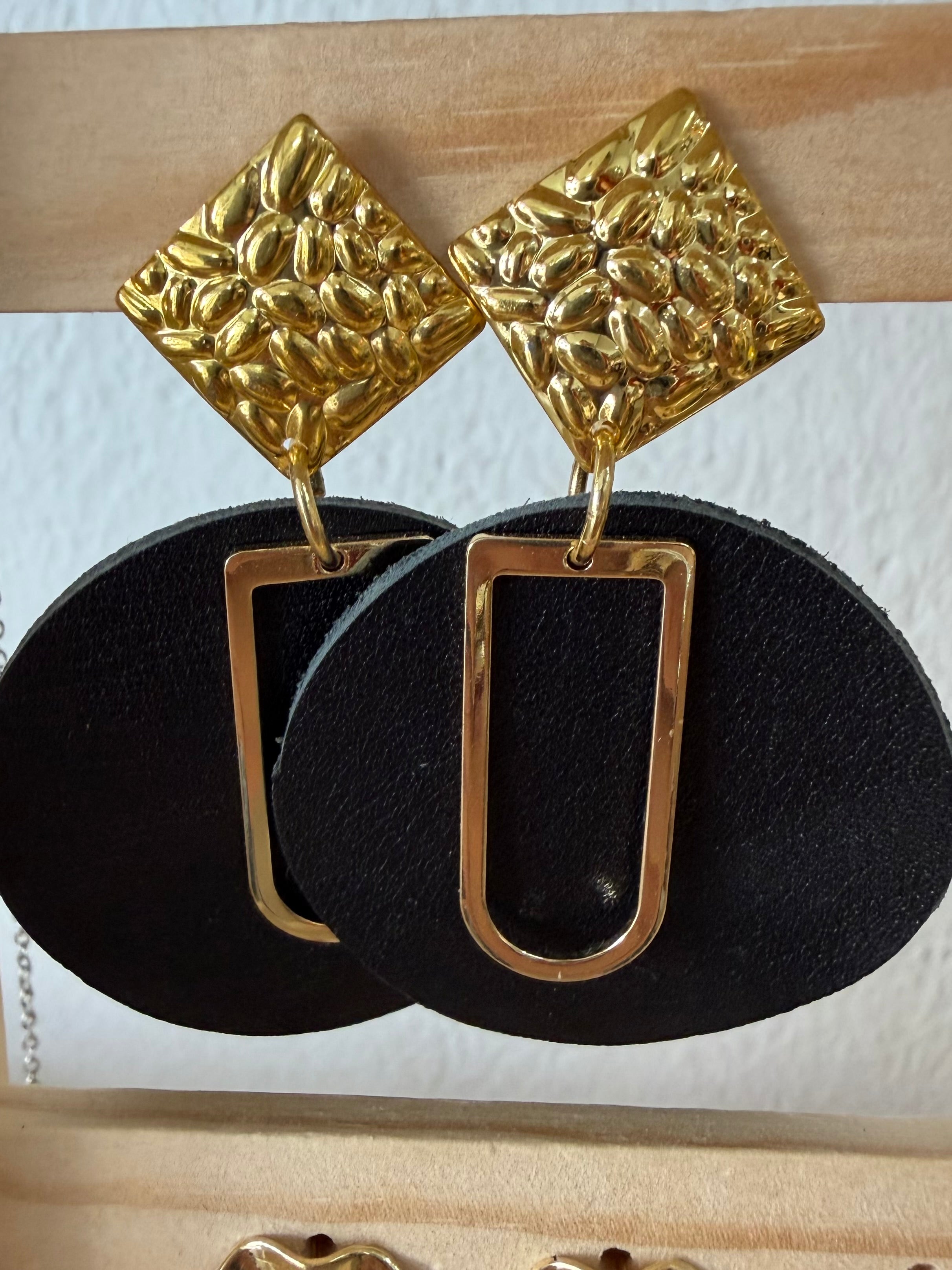 PENDIENTES ACERO Y PIEL