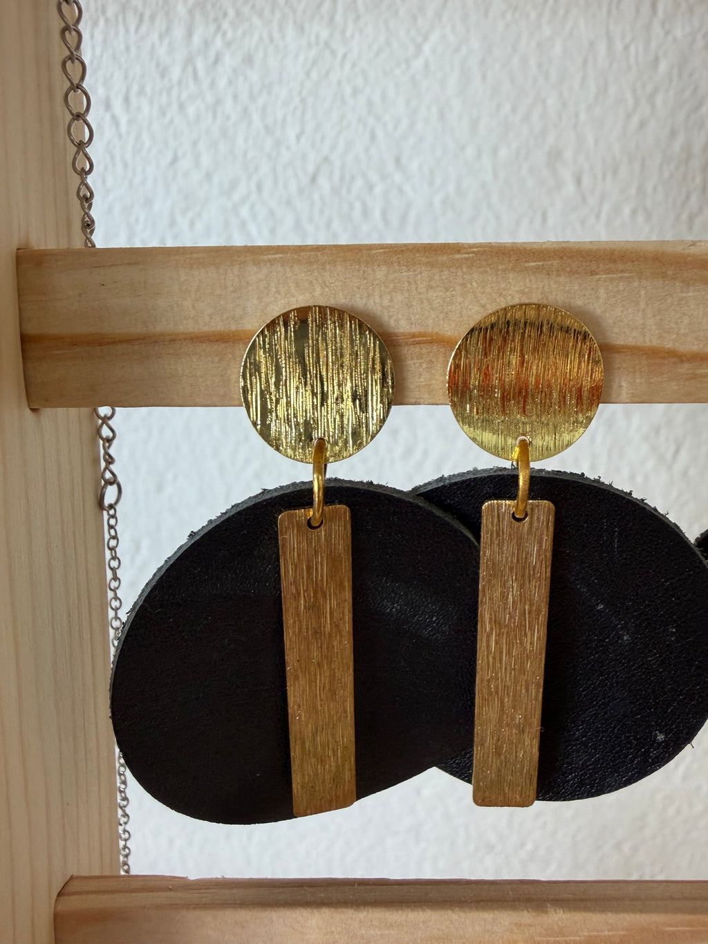 PENDIENTES ACERO Y PIEL