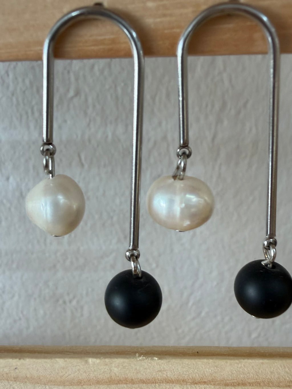 PENDIENTES ACERO PERLAS