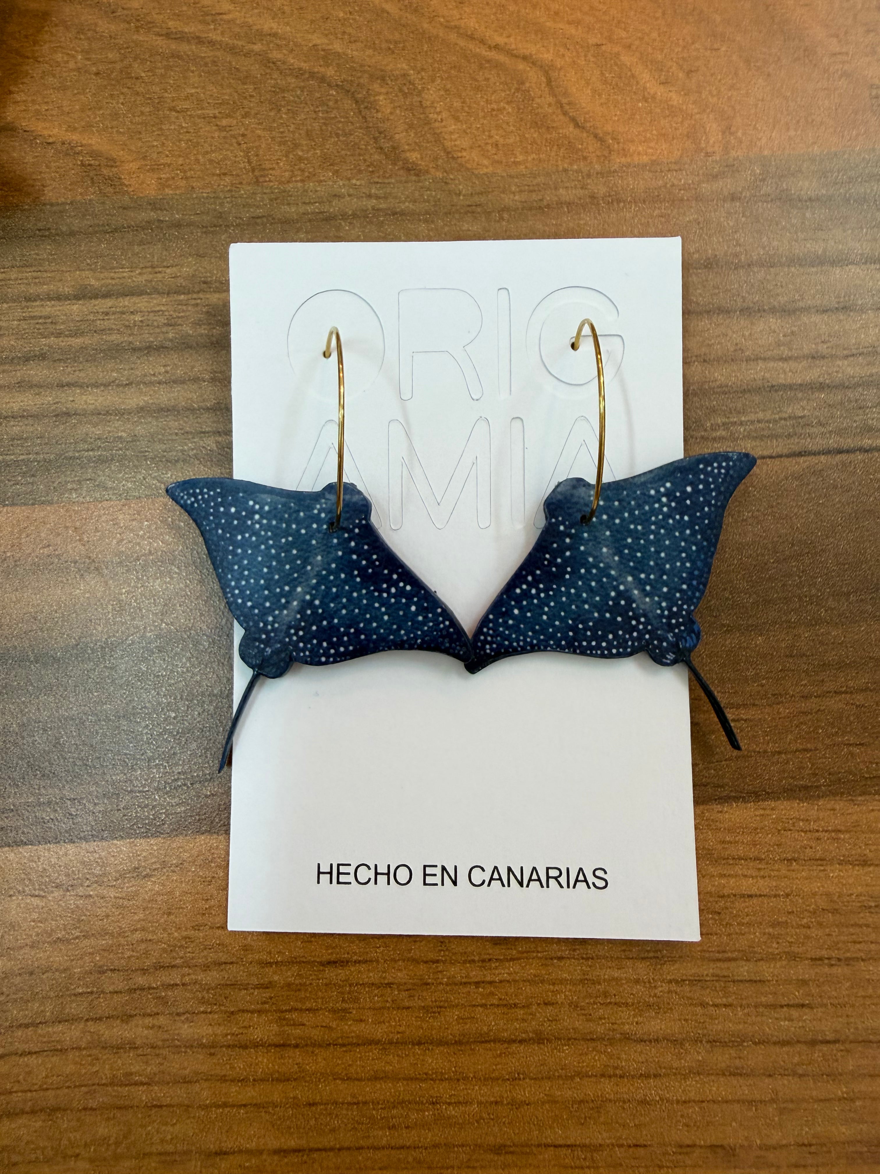 PENDIENTES ARTESANALES MANTA RAYA DE ORIGAMIA