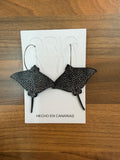 PENDIENTES ARTESANALES MANTA RAYA DE ORIGAMIA.